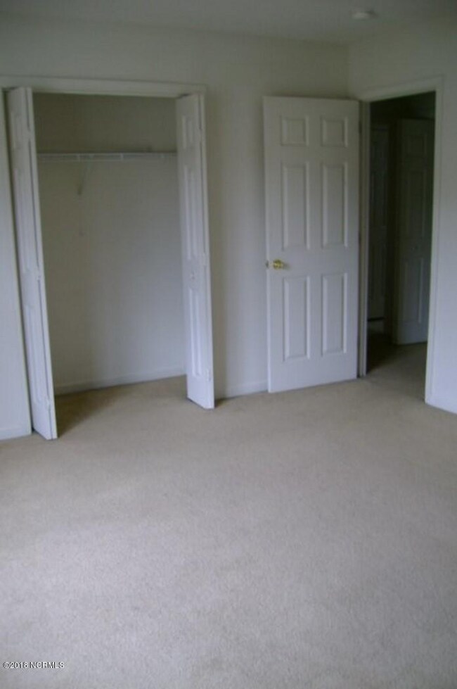 243b Lakewood Dr, Jacksonville, NC 28546 - photo 3