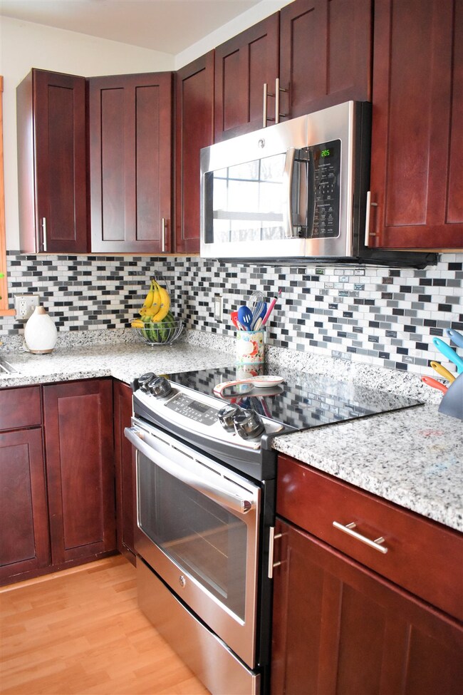 61 Upper Meadow Rd, Fairfax, VT 05454 - photo 6