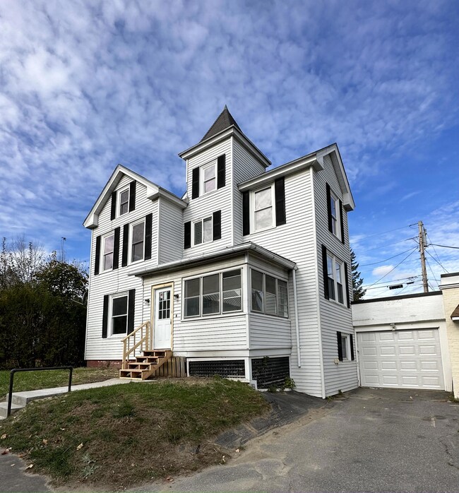 5 Leighton St, Waterville, ME 04901 - photo 2