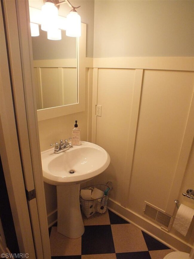 10460 Knollgate Dr unit 5, Holland, MI 49423 - photo 5