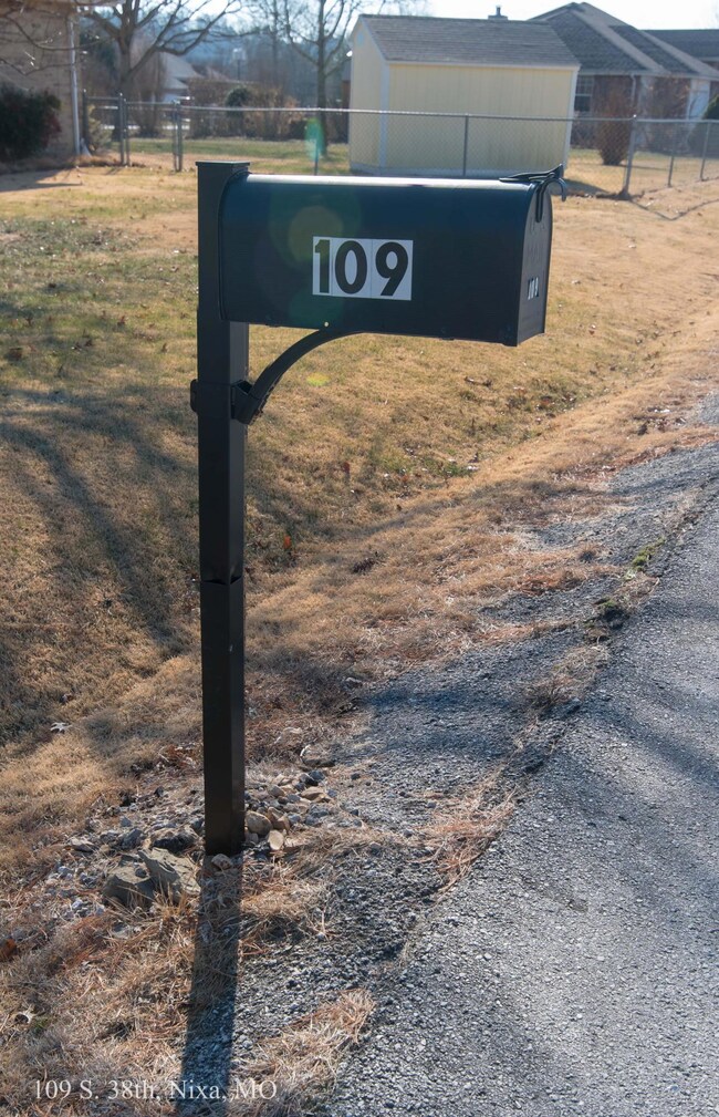 109 S. 38th, Nixa, MO-4
