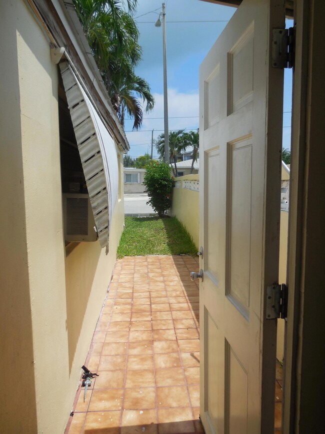 Looking to front from extra room