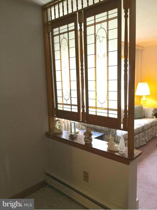 7 Pleasant Hill Ln, Owings Mills, MD 21117 - photo 2