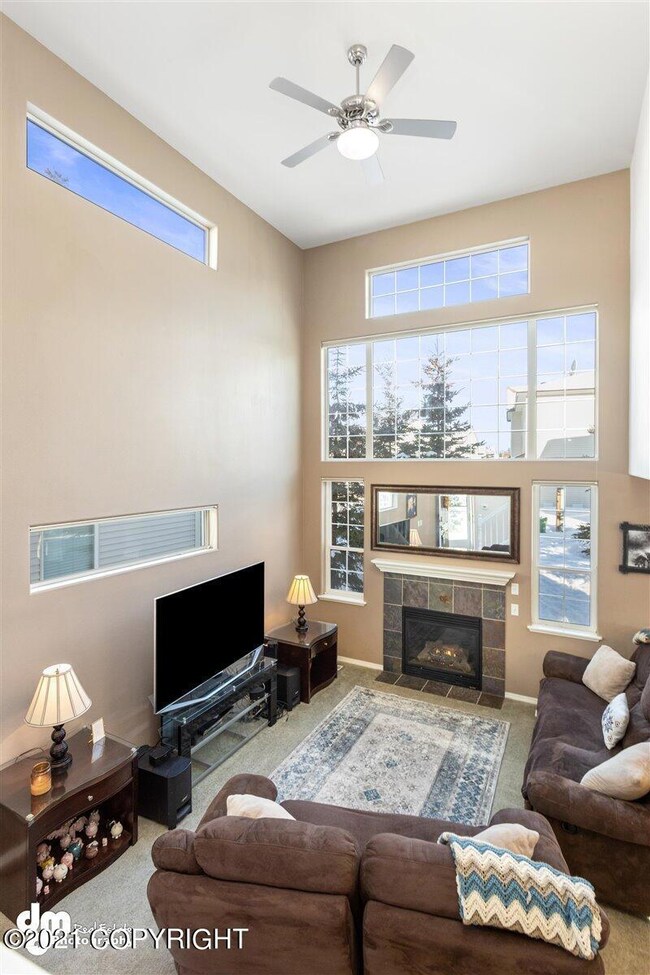 04-Living Room_SOPH9421
