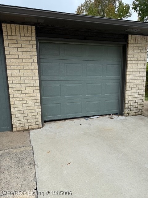 1407 14th Cir, Barling, AR 72923 - photo 2