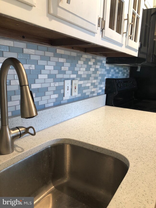 201 Chestnut St unit 2, New Castle, DE 19720 - photo 6