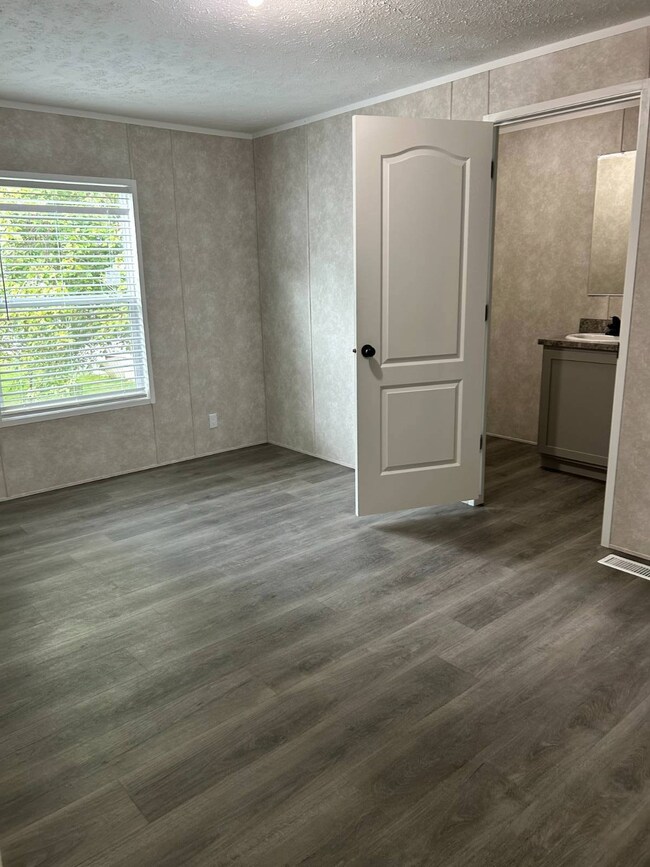 1480 Fay Rd unit 28, Loveland, OH 45140 - photo 3