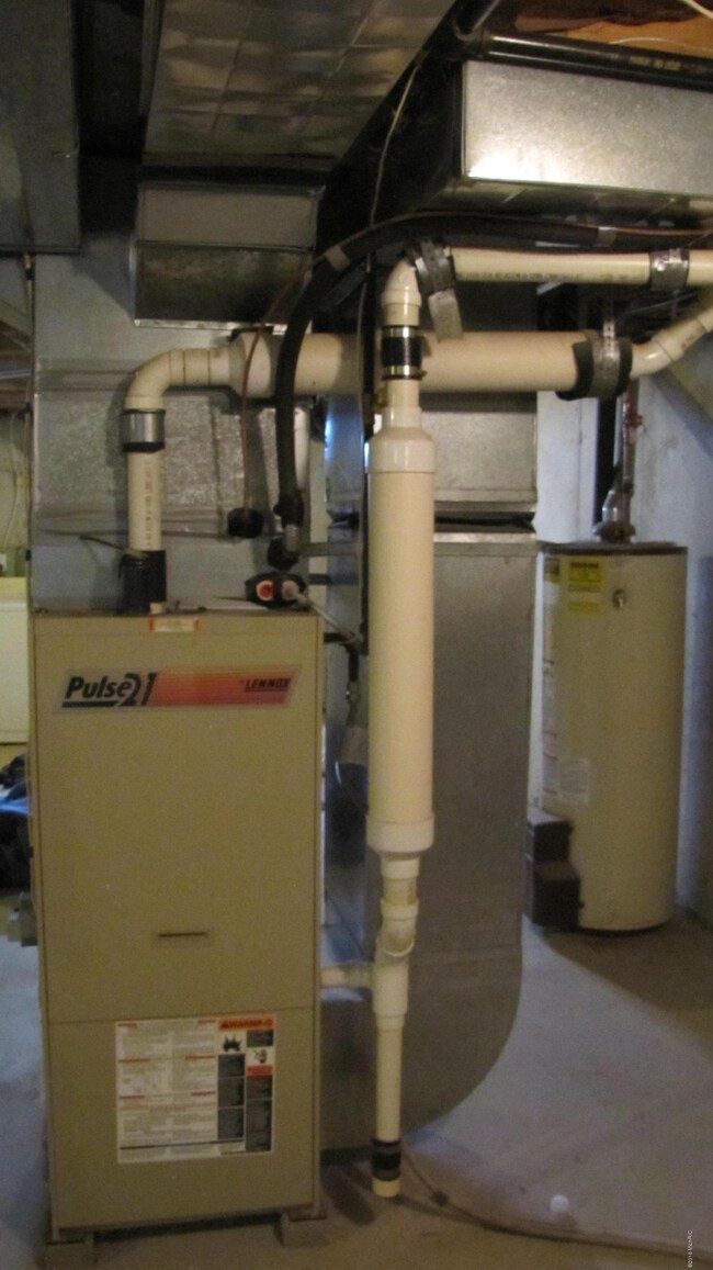 1005 S Ohio Ct, Sturgis, MI 49091 - photo 7