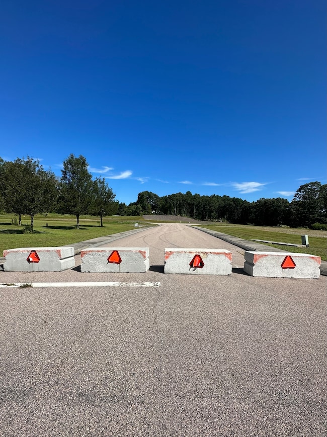 6 Commerce Cir, Griswold, CT 06351 - photo 2