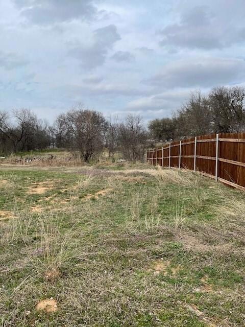 510 Parker St, Azle, TX 76020 - photo 5