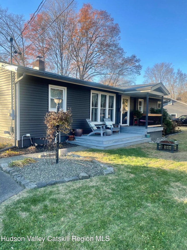 15 Closs Dr, Rhinebeck, NY 12572 - photo 2