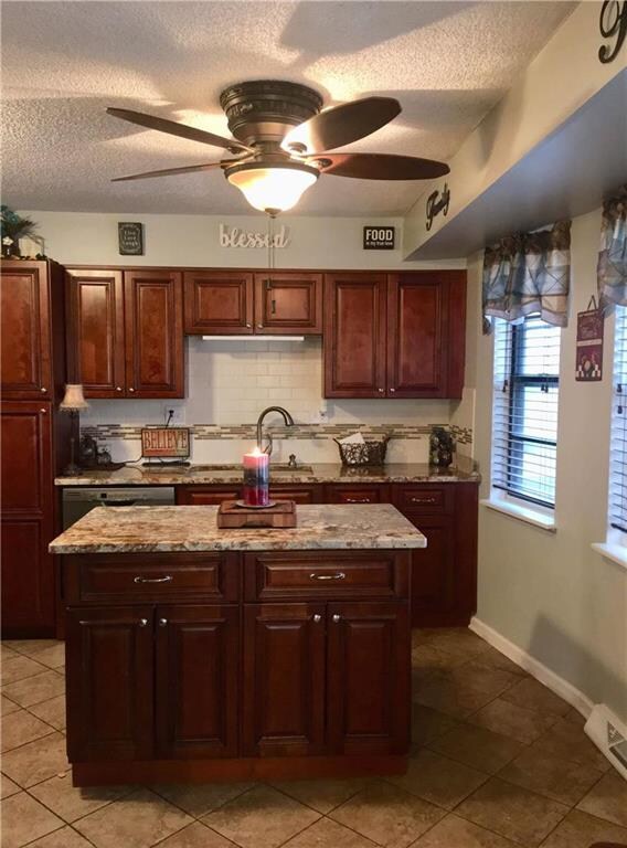 10612 W 48th St, Shawnee, KS 66203 - photo 7