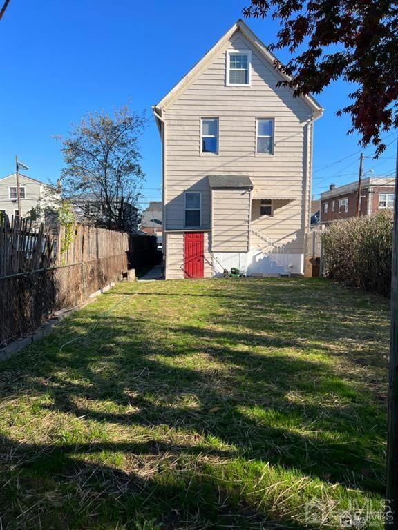 25 Christopher St, Carteret, NJ 07008 - photo 2