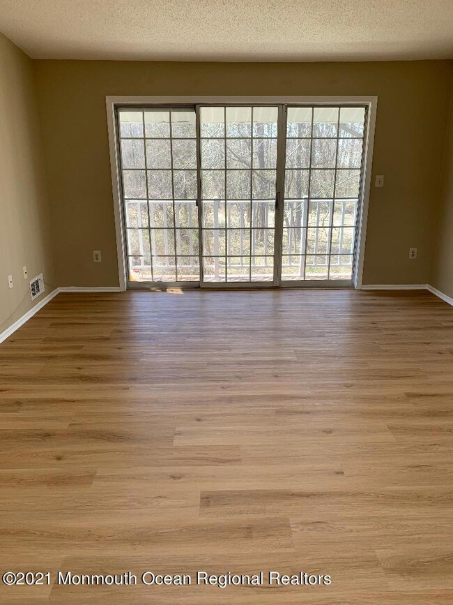 38 Players Cir, Tinton Falls, NJ 07724 - photo 3