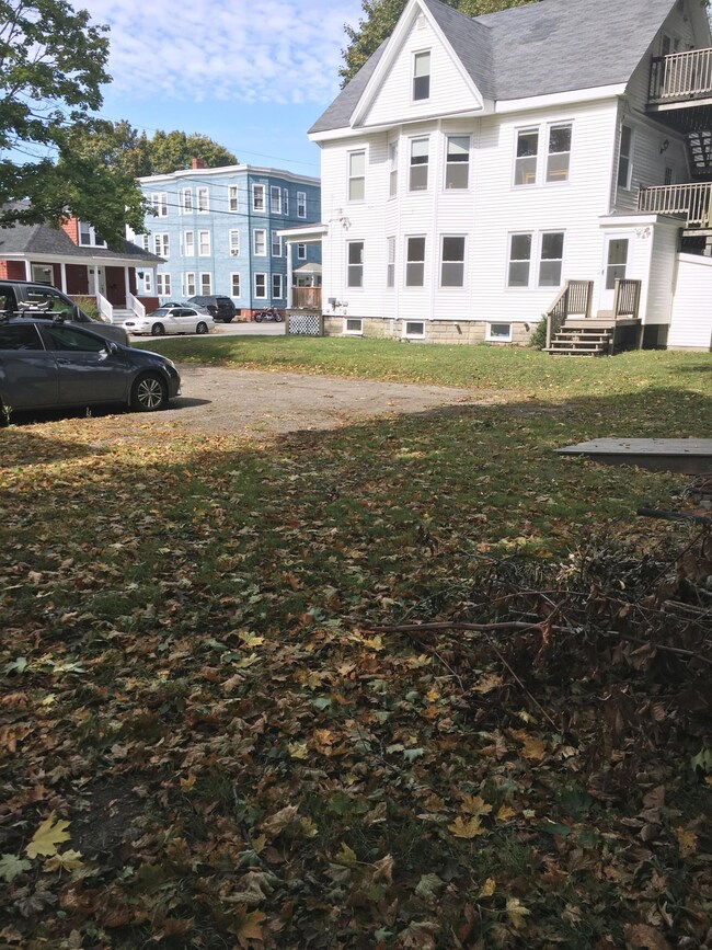 25 Bolton St, Portland, ME 04102 - photo 4