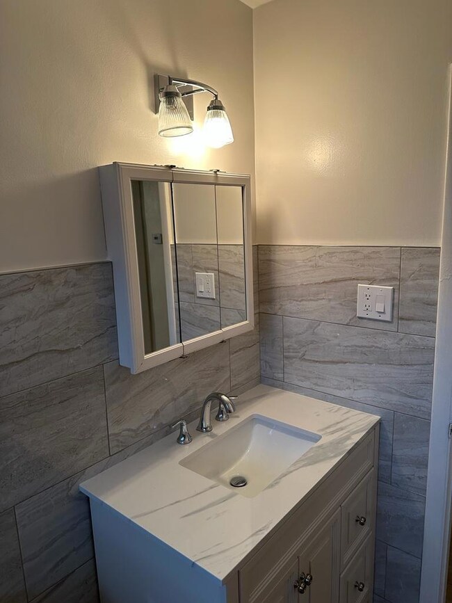 7427 NW 76th Ct, Tamarac, FL 33321 - photo 2