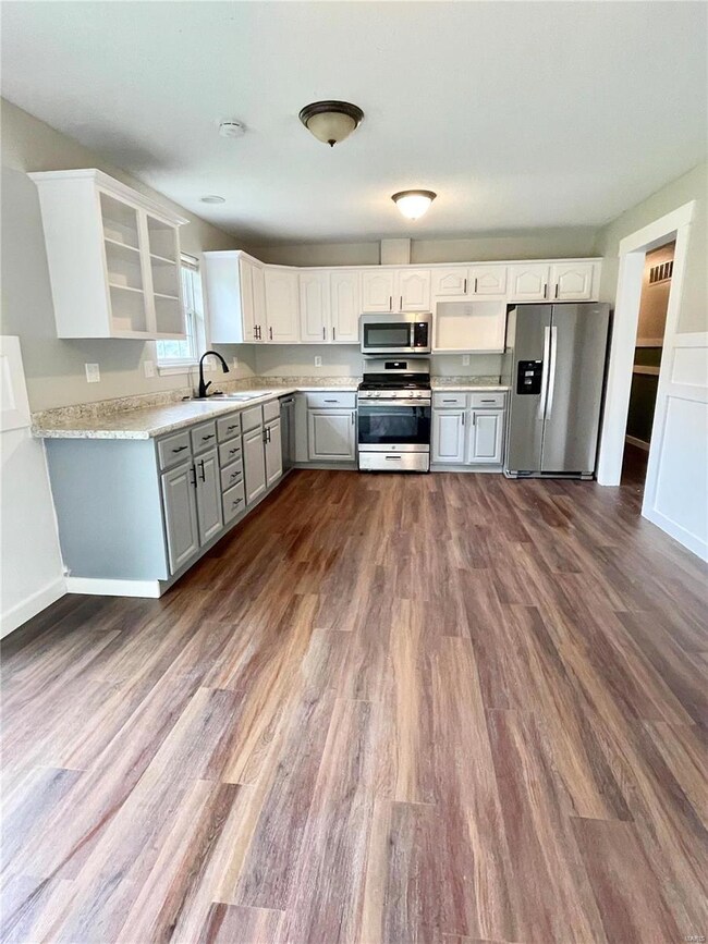 738 Mary Mae, Collinsville, IL 62234 - photo 5