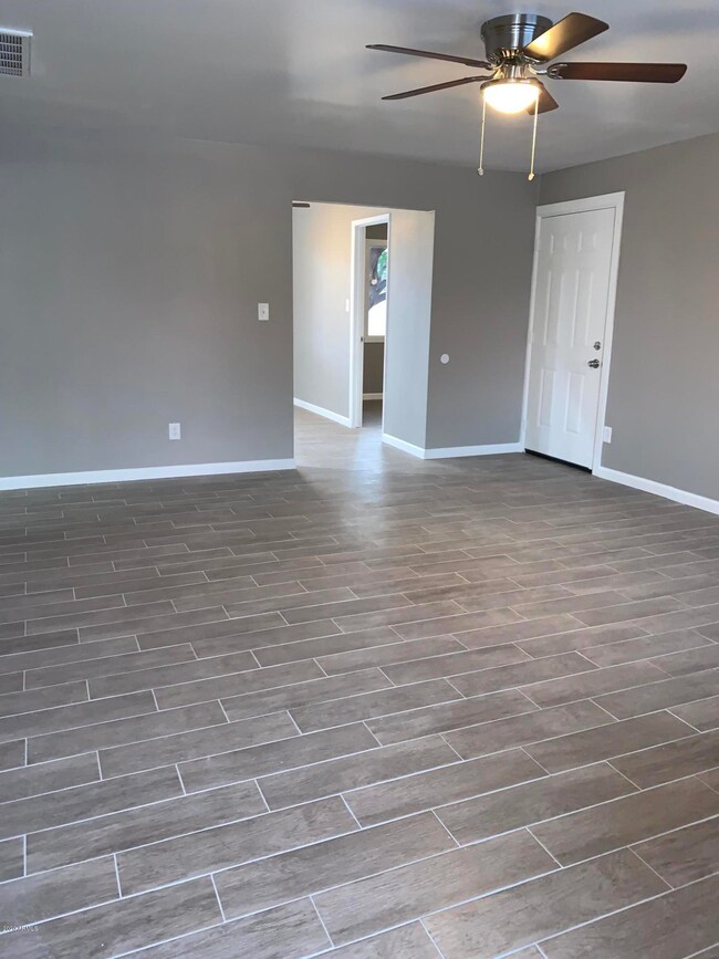 3116 N 80th Ln, Phoenix, AZ 85033 - photo 3