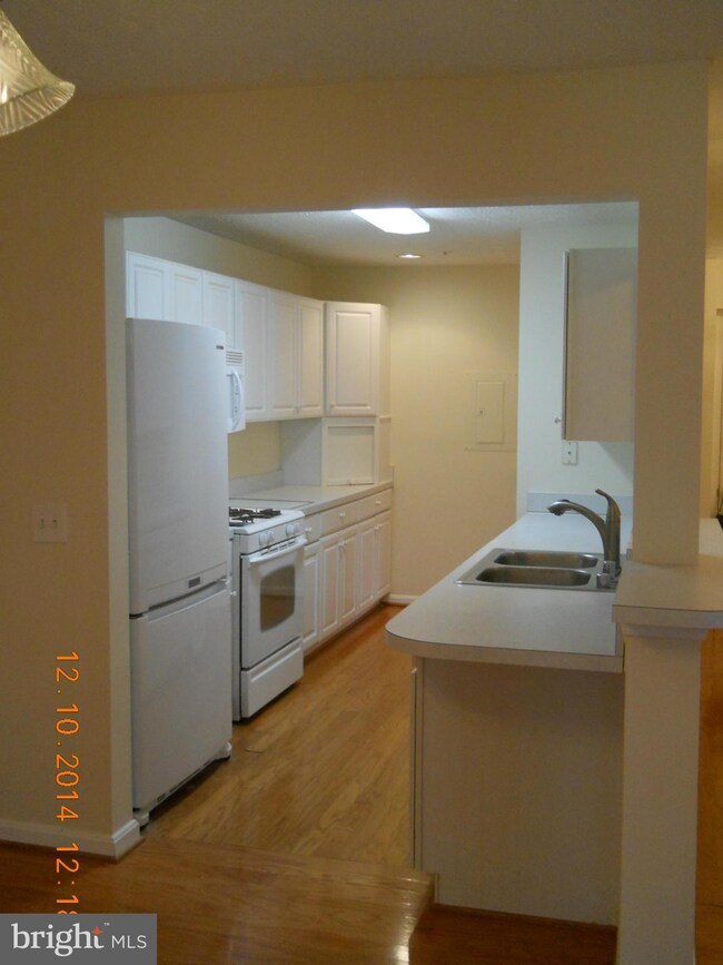 655 Burtons Cove Way unit 3, Annapolis, MD 21401 - photo 6