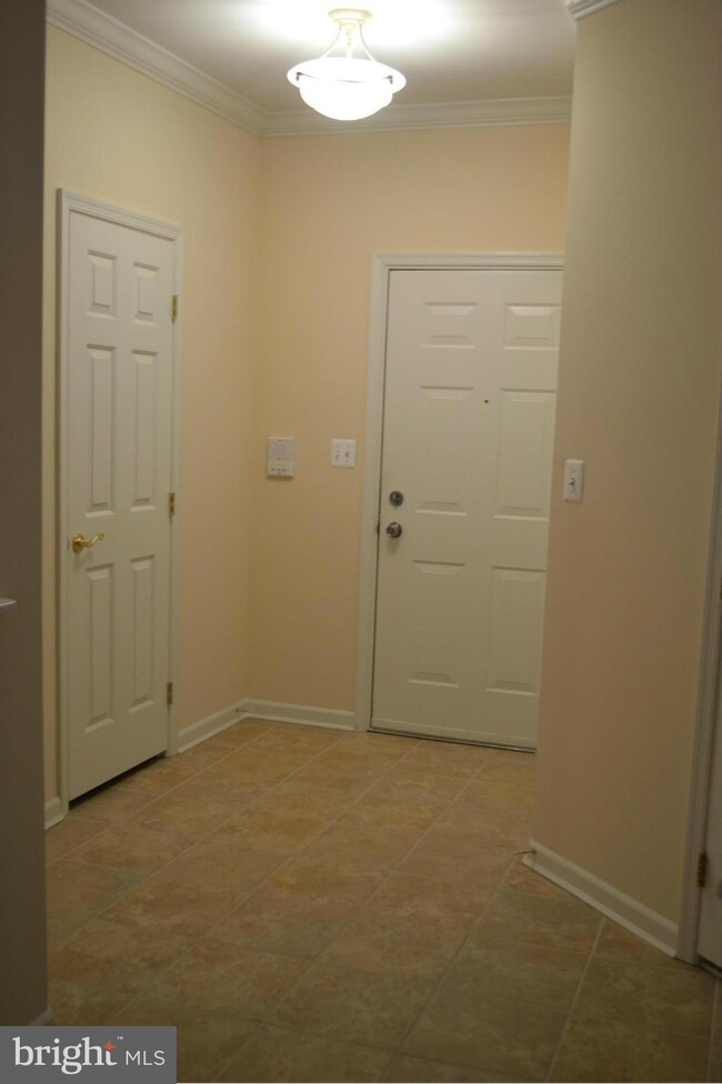 1011 Samantha Ln unit 5-101, Odenton, MD 21113 - photo 5
