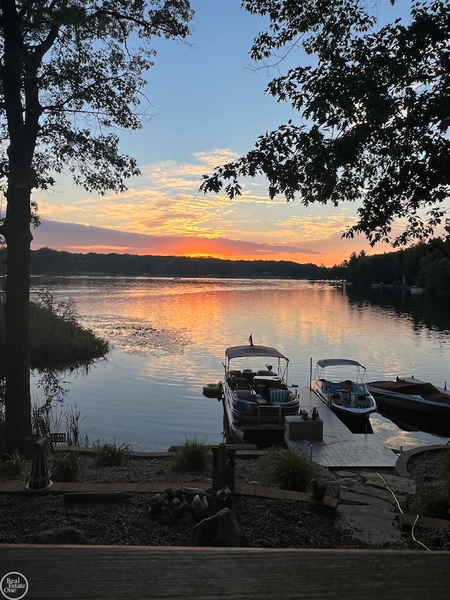 5503 Andrew St, Harrison, MI 48625 - photo 4