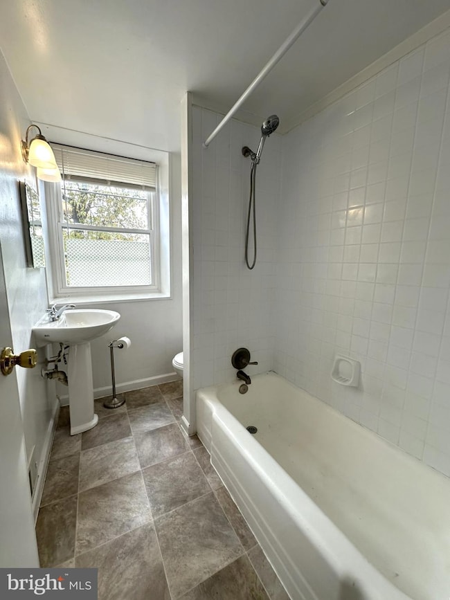 1327 Mantle St, Parkville, MD 21234 - photo 5