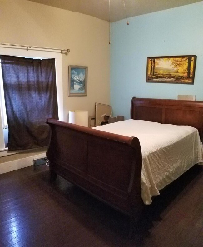 Apple st Bedroom 1