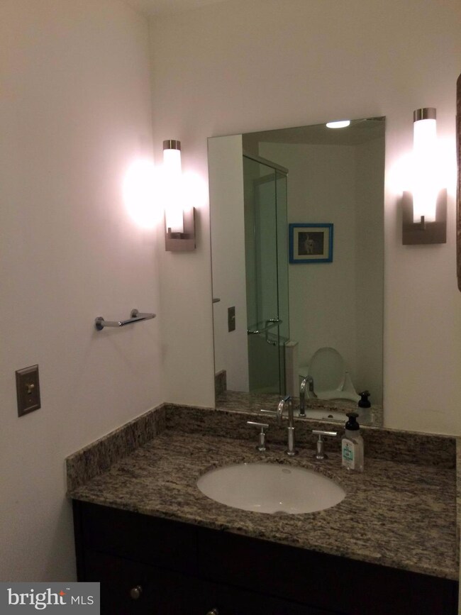 The Vue, Baltimore, MD 21202 - photo 7