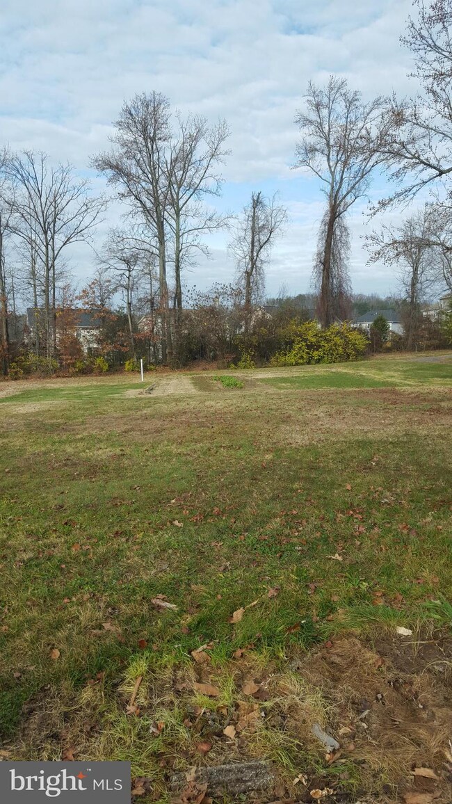 18511 Creek Rd, Triangle, VA 22172 - photo 2