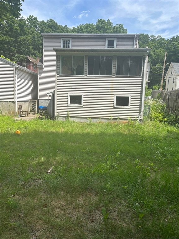 111 Plimpton St, Southbridge, MA 01550 - photo 2