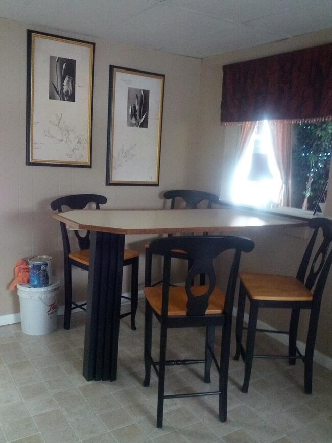 506 N Maple 032