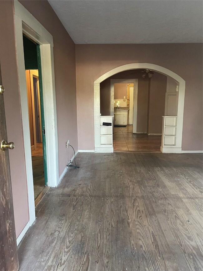 3115 Altoona St, Houston, TX 77026 - photo 6