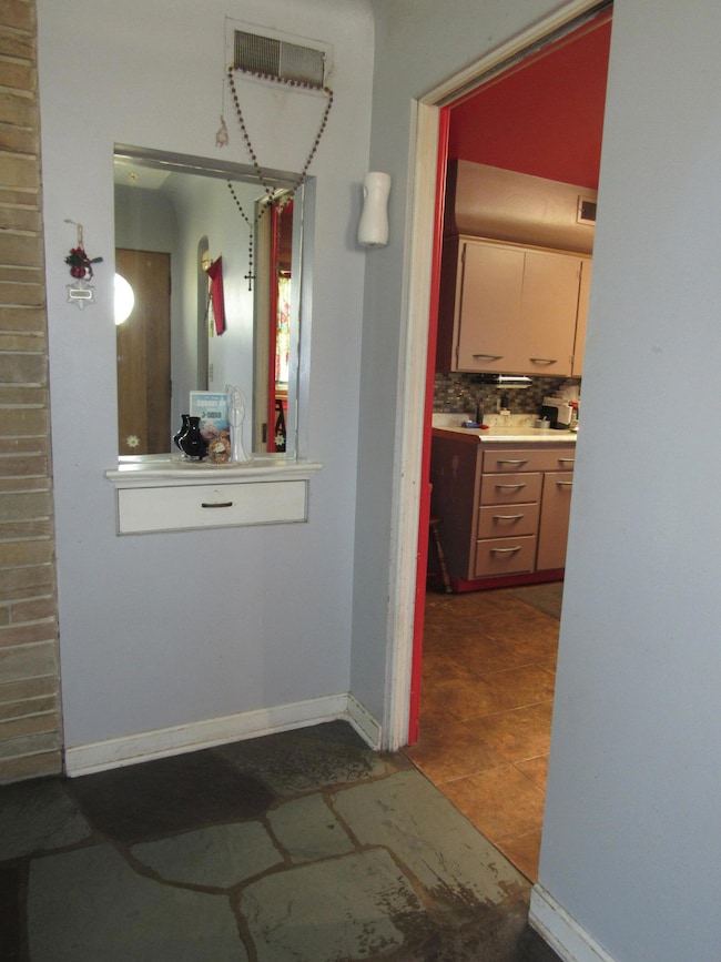 1250 Clary St, Worthington, MN 56187 - photo 6