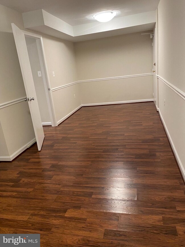 1950 Kennedy Dr unit T1, McLean, VA 22102 - photo 5