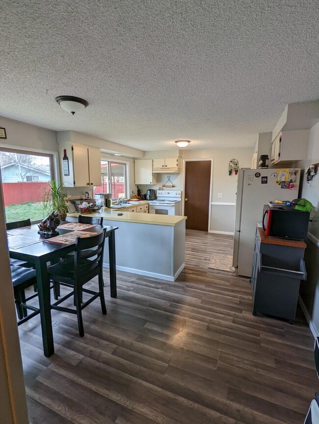 4803 Sumac Ave, Klamath Falls, OR 97603 - photo 7