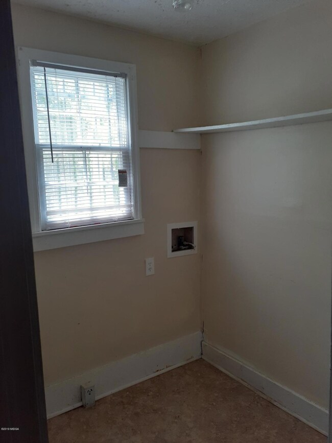 1314 Walnut St, Macon, GA 31201 - photo 5