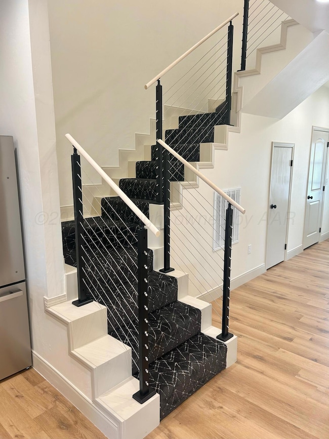 4bed3.5bath utility stairs