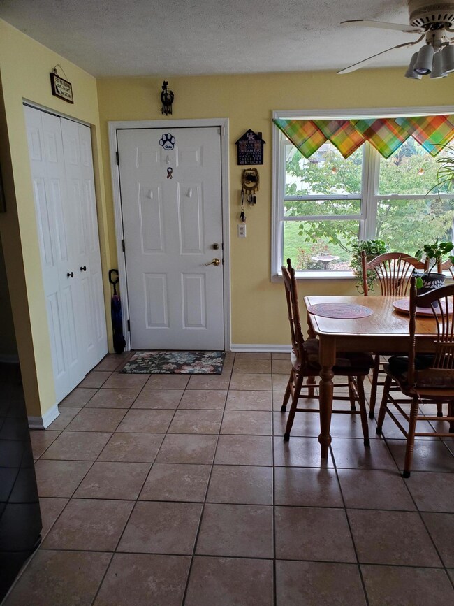 310 Village Dr, Frankfort, KY 40601 - photo 6