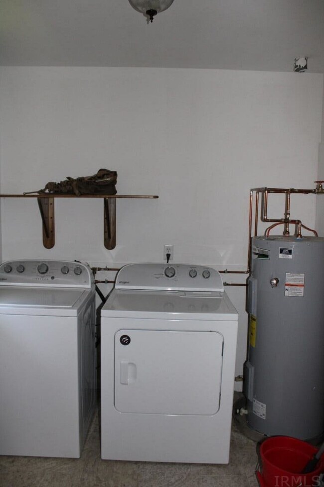 32 6th St SE, Linton, IN 47441 - photo 7