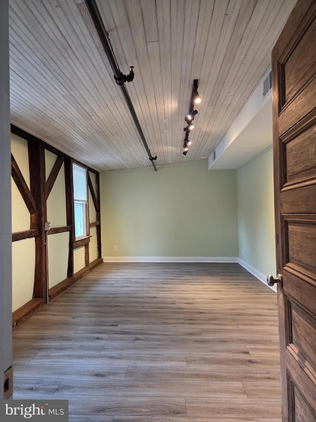 6 W Loudoun St, Round Hill, VA 20141 - photo 3