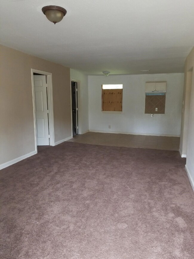 8505 Spaulding St, Houston, TX 77016 - photo 2