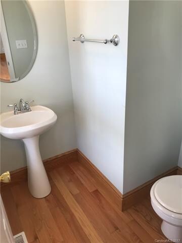 1/2 Bath Downstairs