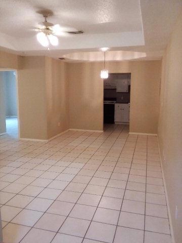 2202 Kimberly Ln unit 2, Edinburg, TX 78541 - photo 2