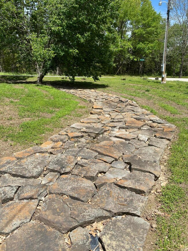 Stone path to the side