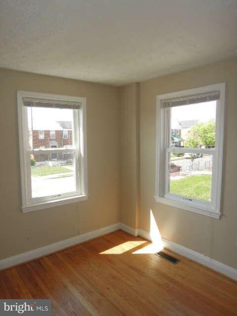 3800 Elmley Ave, Baltimore, MD 21213 - photo 7