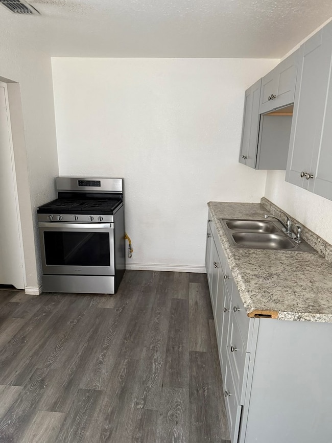 319 E 29th St, Odessa, TX 79762 - photo 4