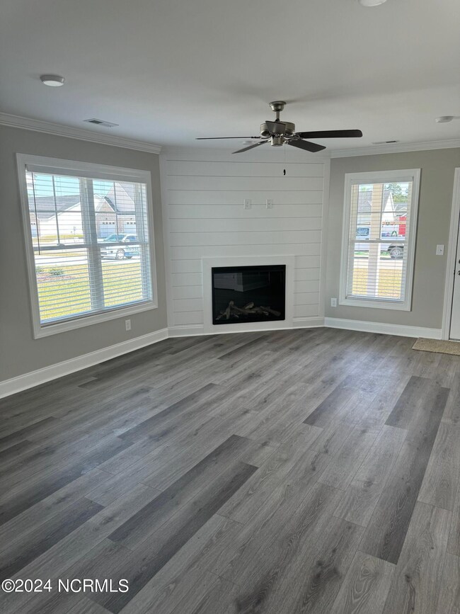 828 Sarah Rebecca Dr unit B, Greenville, NC 27834 - photo 4