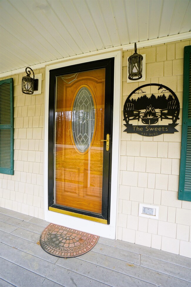 93 Pine St, Danville, NH 03819 - photo 5