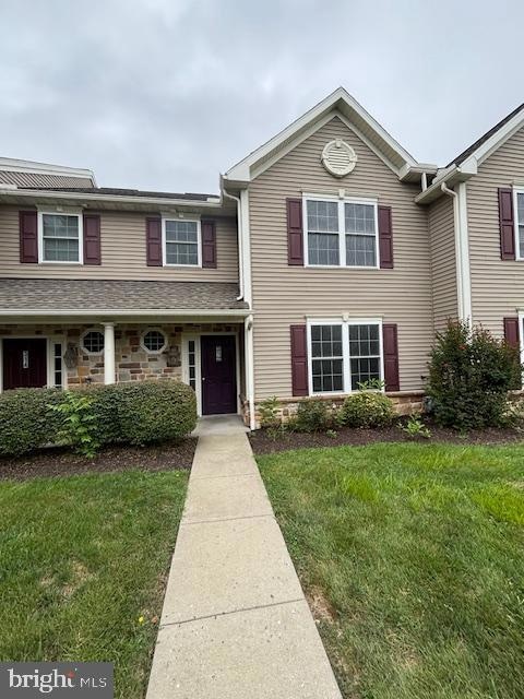 312 Emerald Ln, Reading, PA 19610 - photo 2