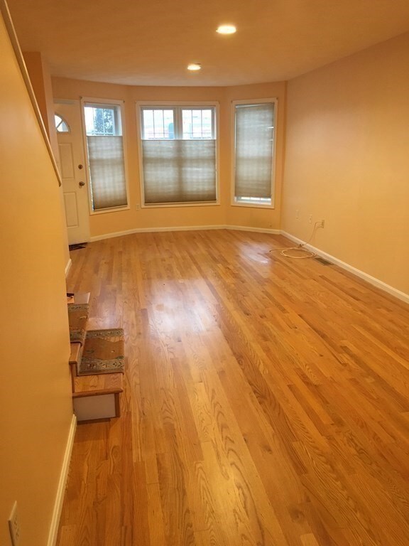 5269 Washington St unit A, West Roxbury, MA 02132 - photo 3